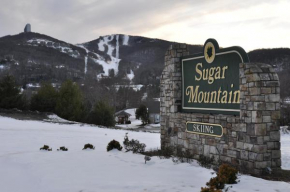 Handsome 2BR Condo with Gorgeous Views in Sugar Mountain! condo